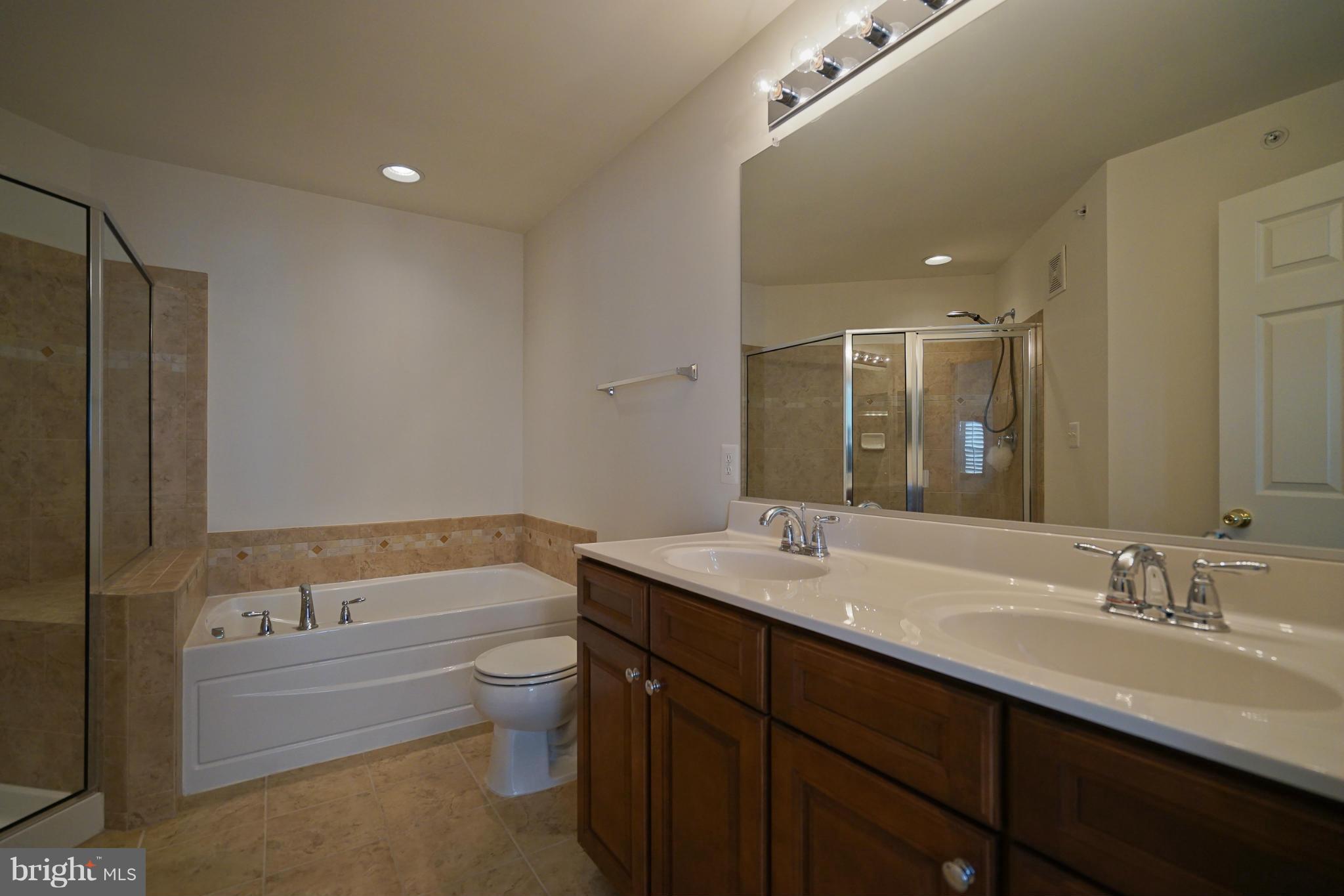 CENTREVILLE CROSSING - Residential