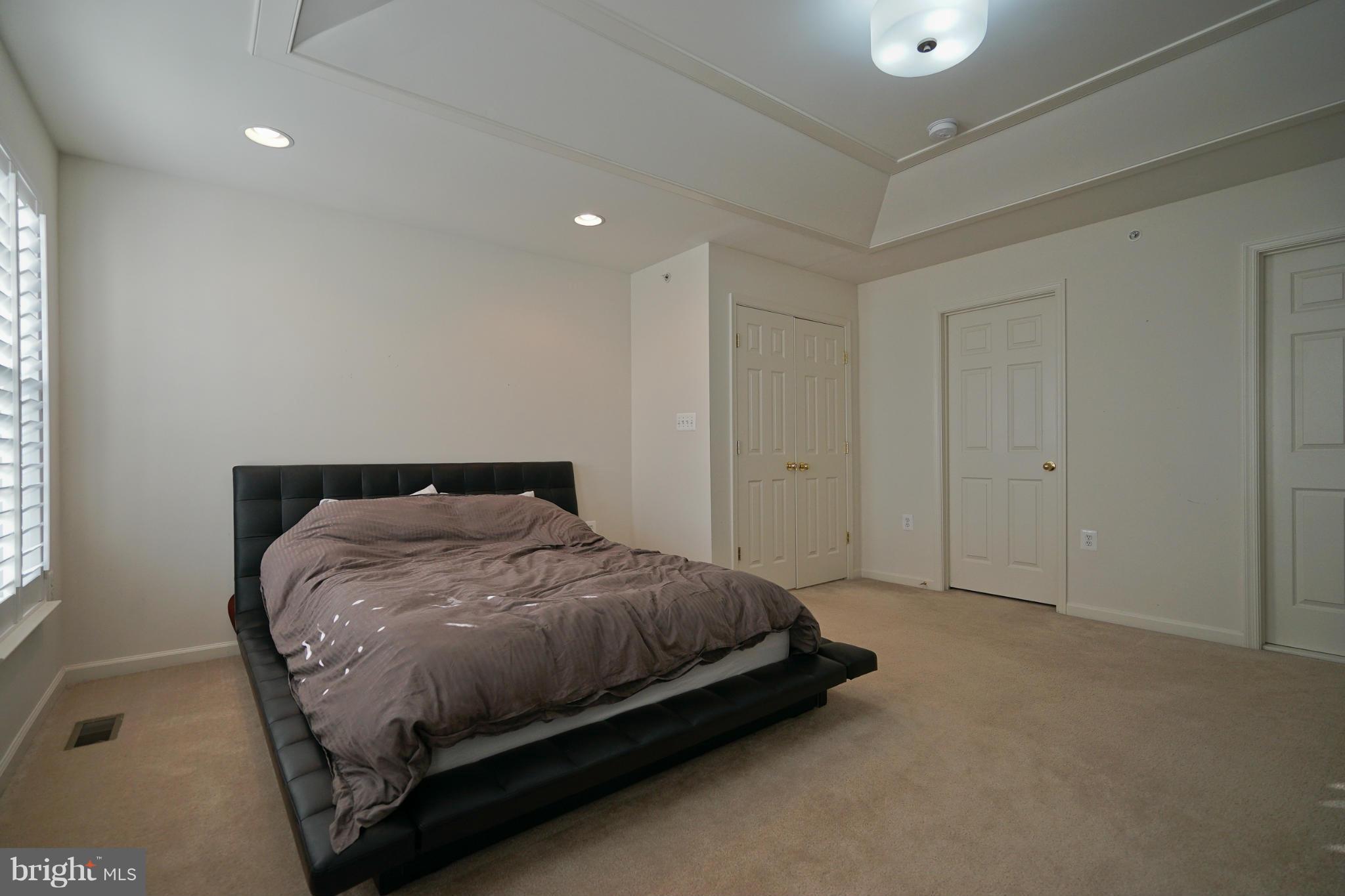 CENTREVILLE CROSSING - Residential