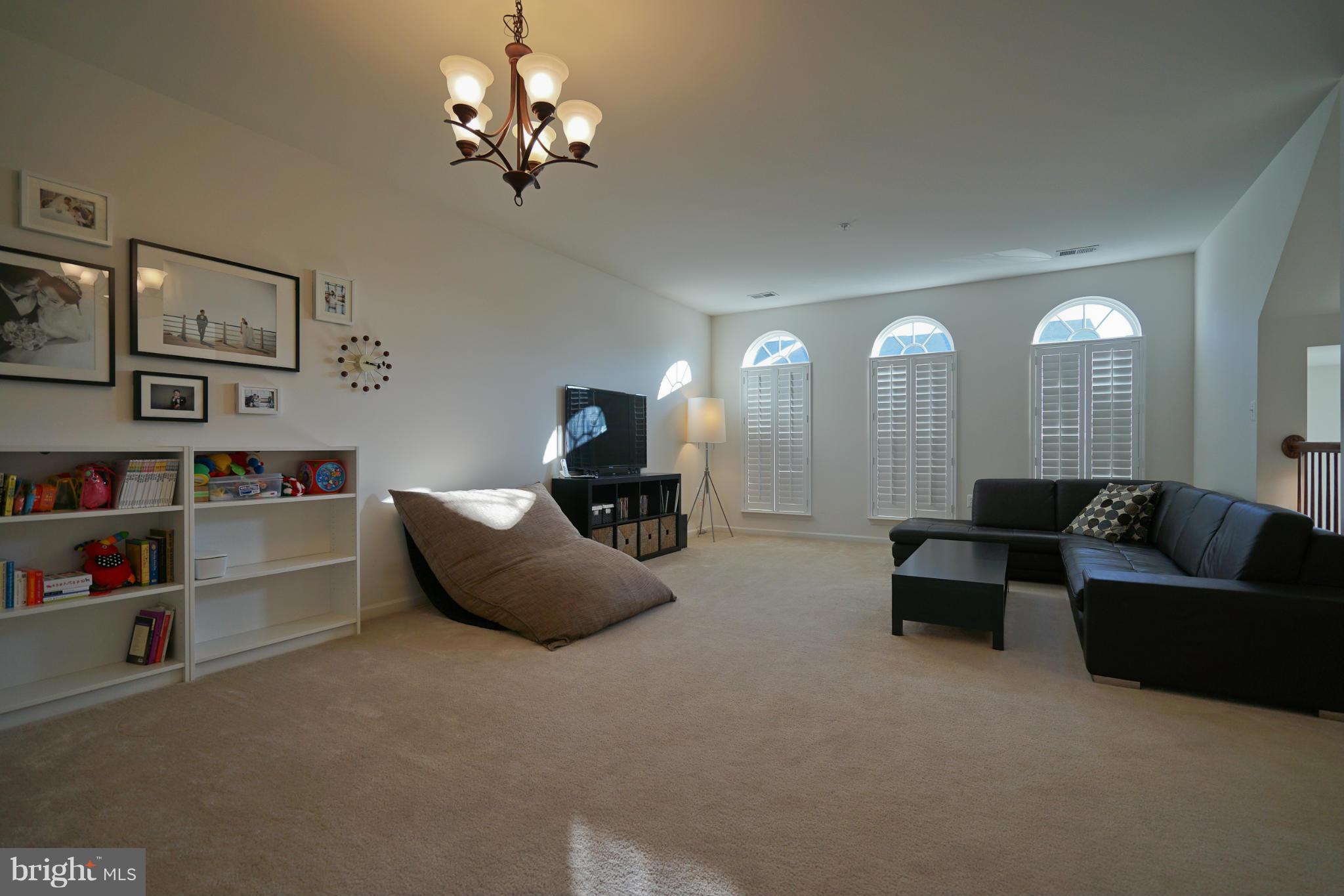 CENTREVILLE CROSSING - Residential