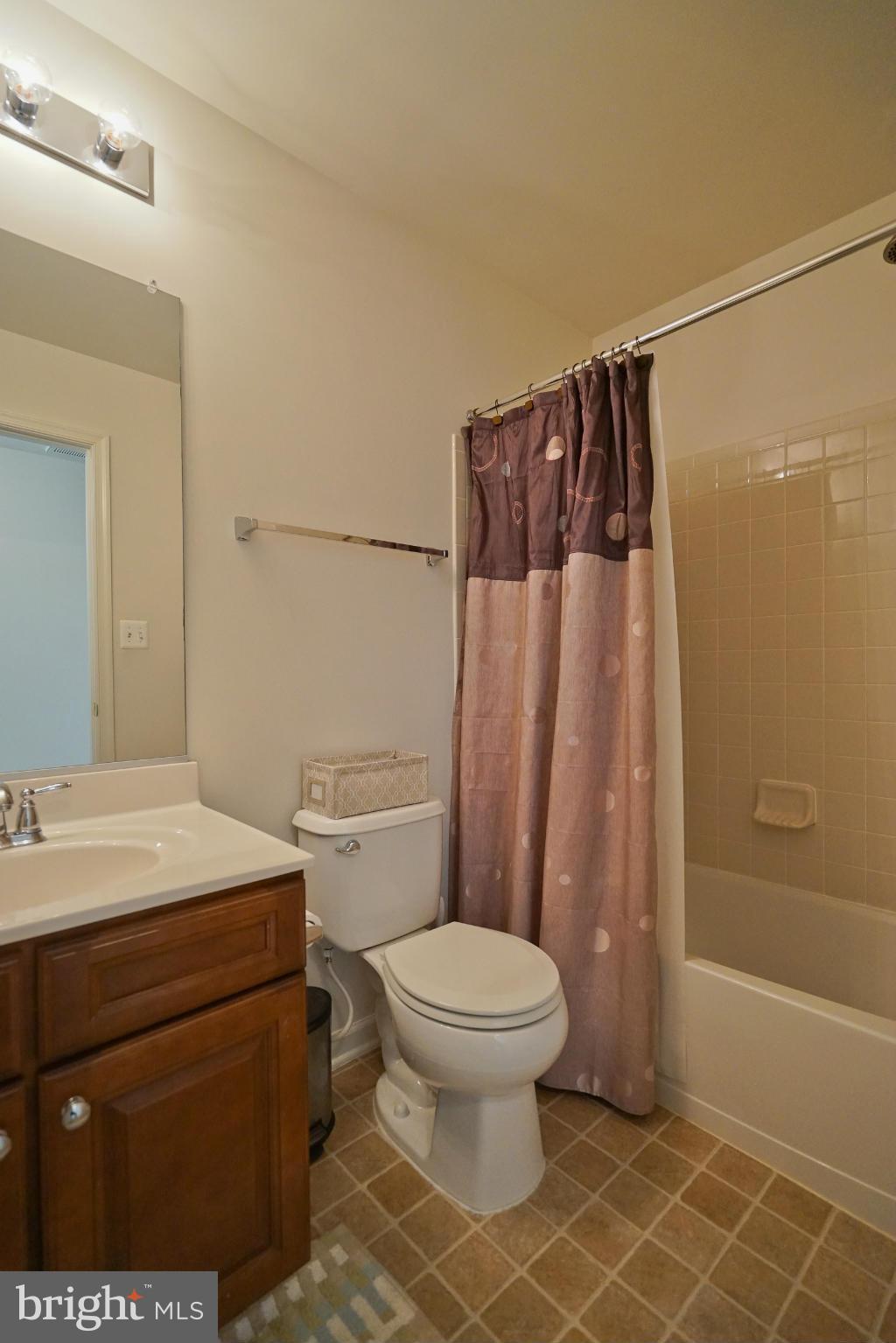 CENTREVILLE CROSSING - Residential