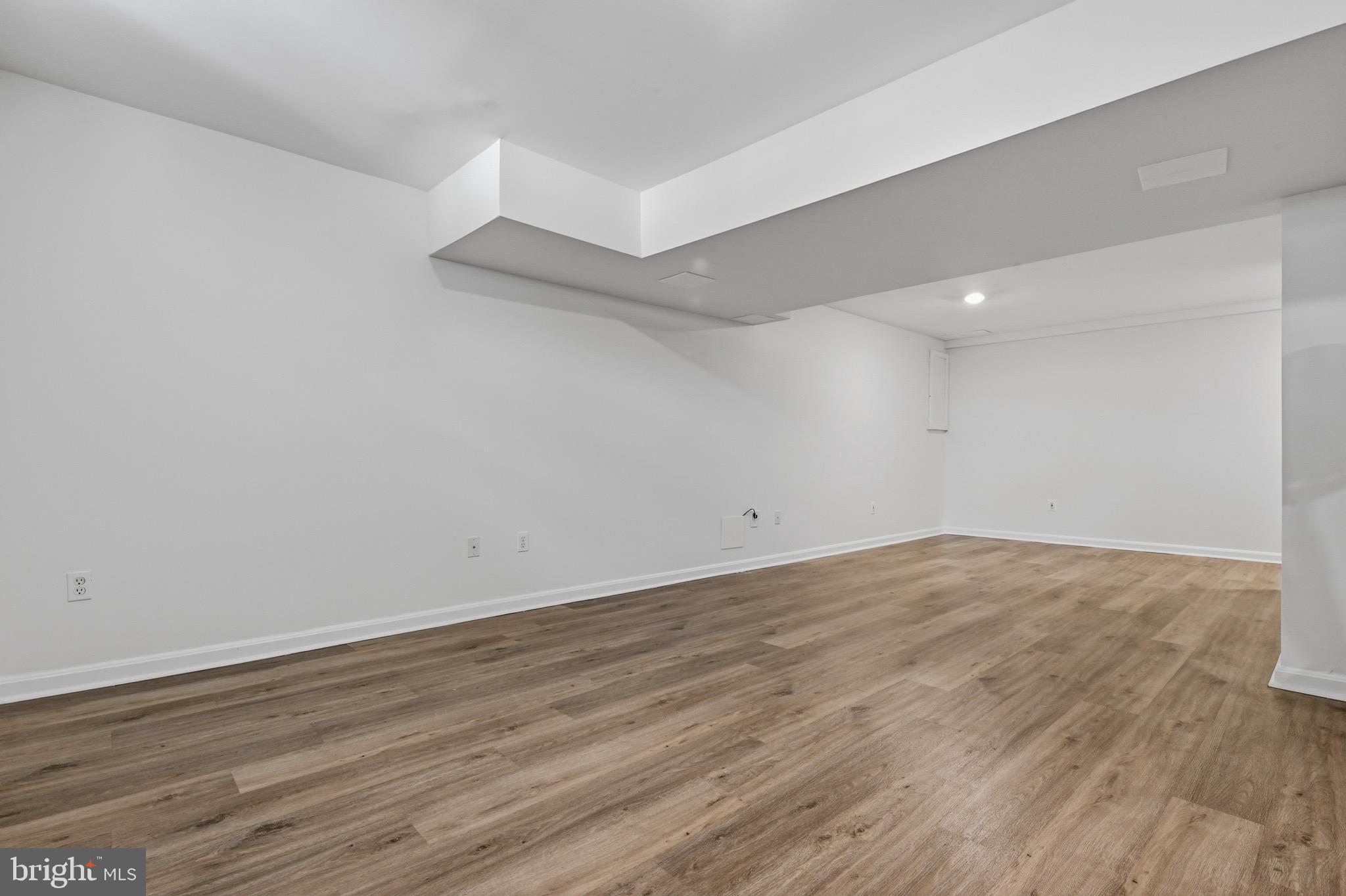 THE PROVINCES - Residential