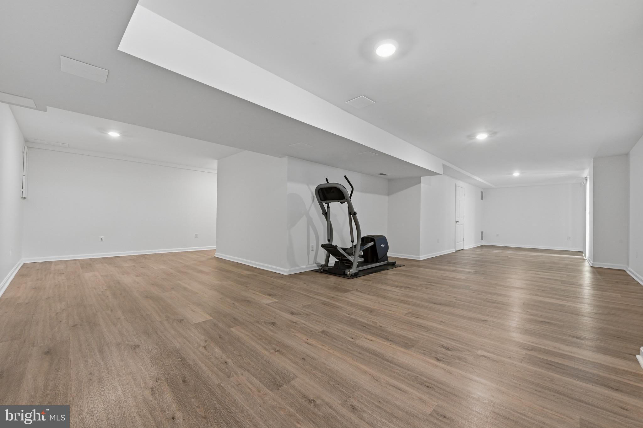 THE PROVINCES - Residential