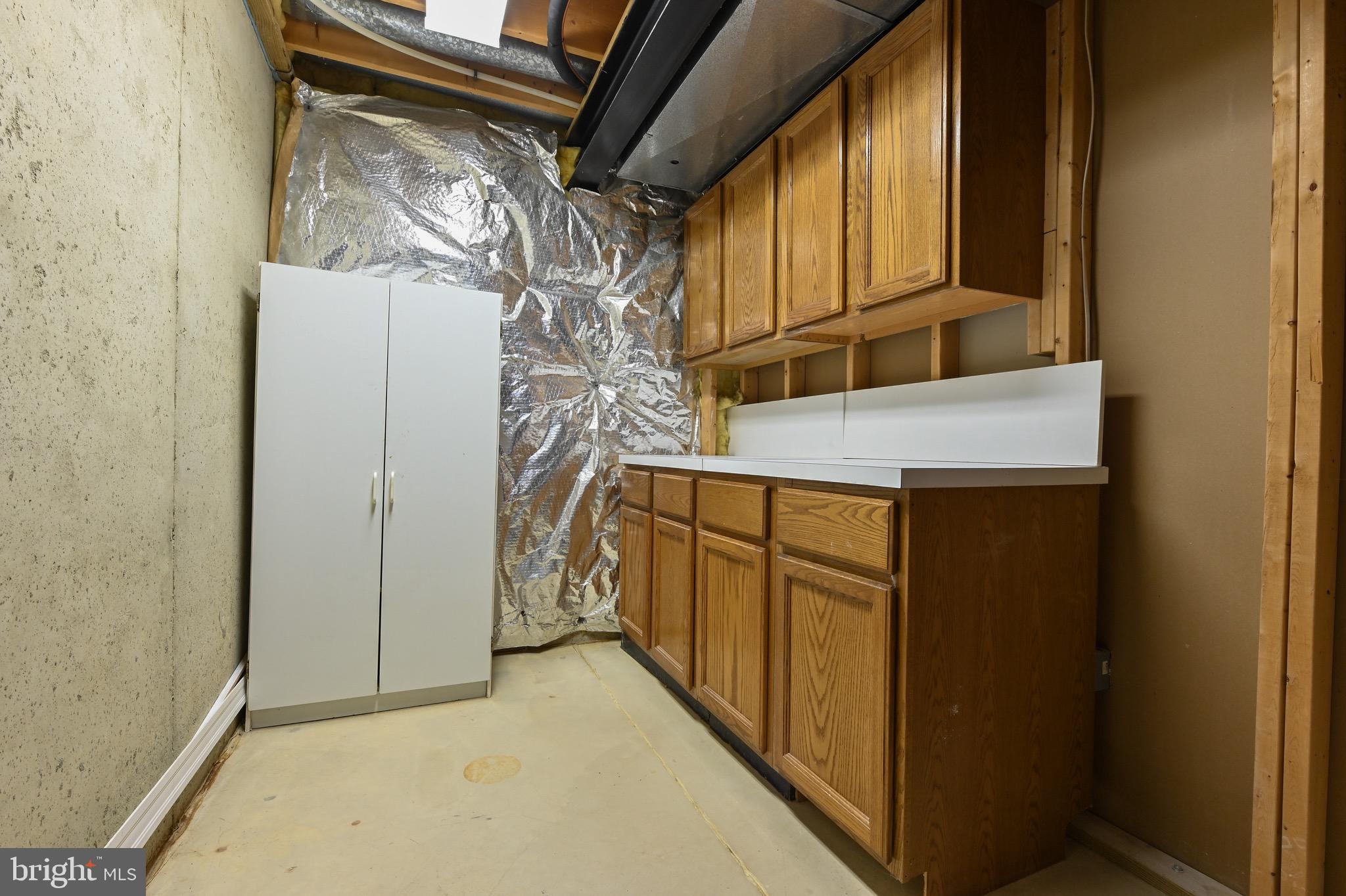 THE PROVINCES - Residential