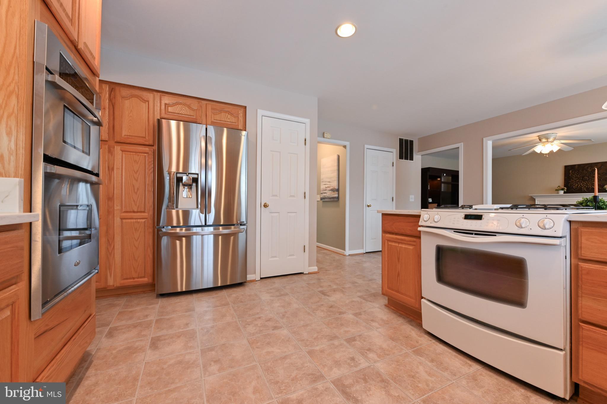 THE PROVINCES - Residential