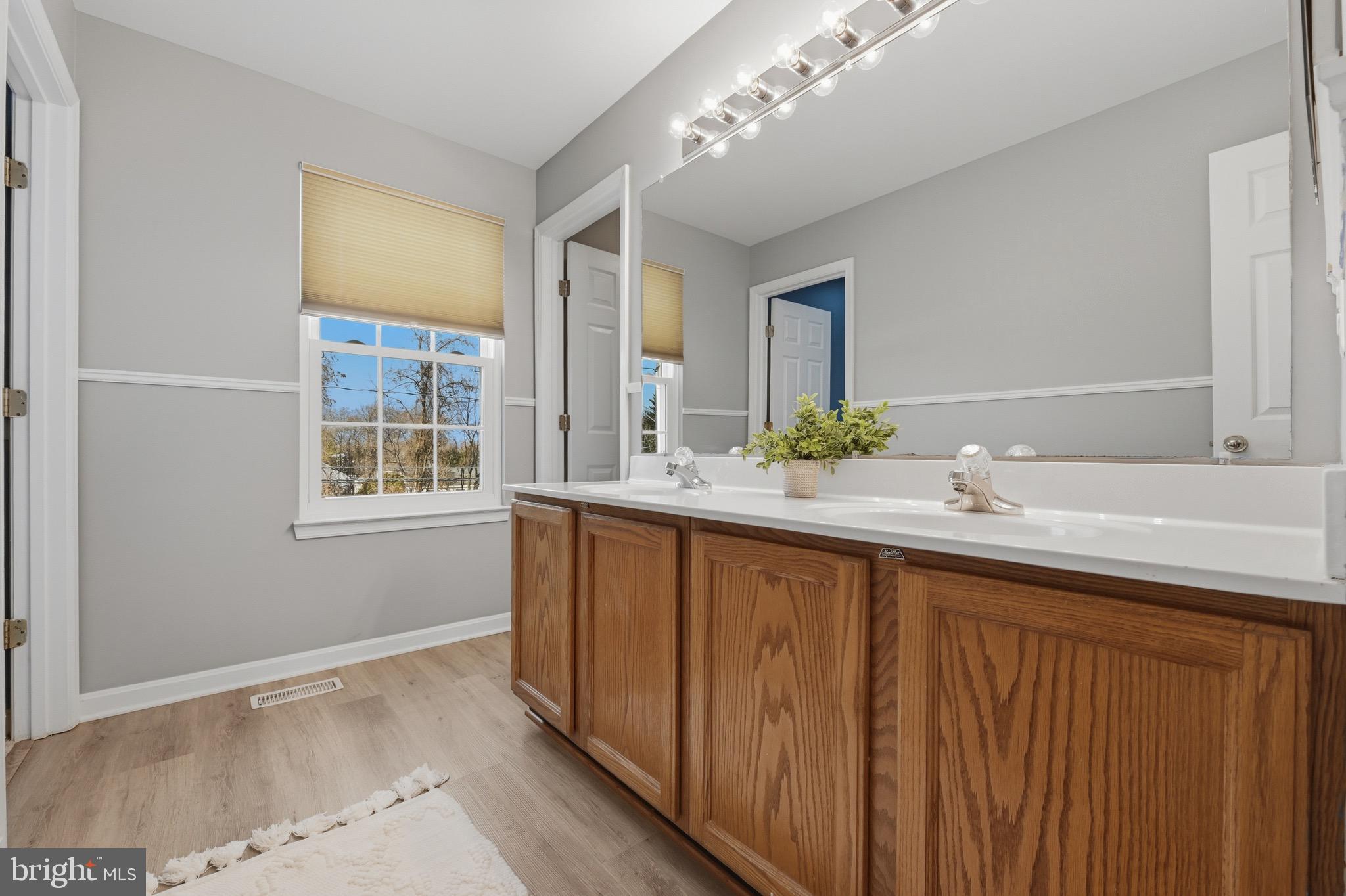 THE PROVINCES - Residential