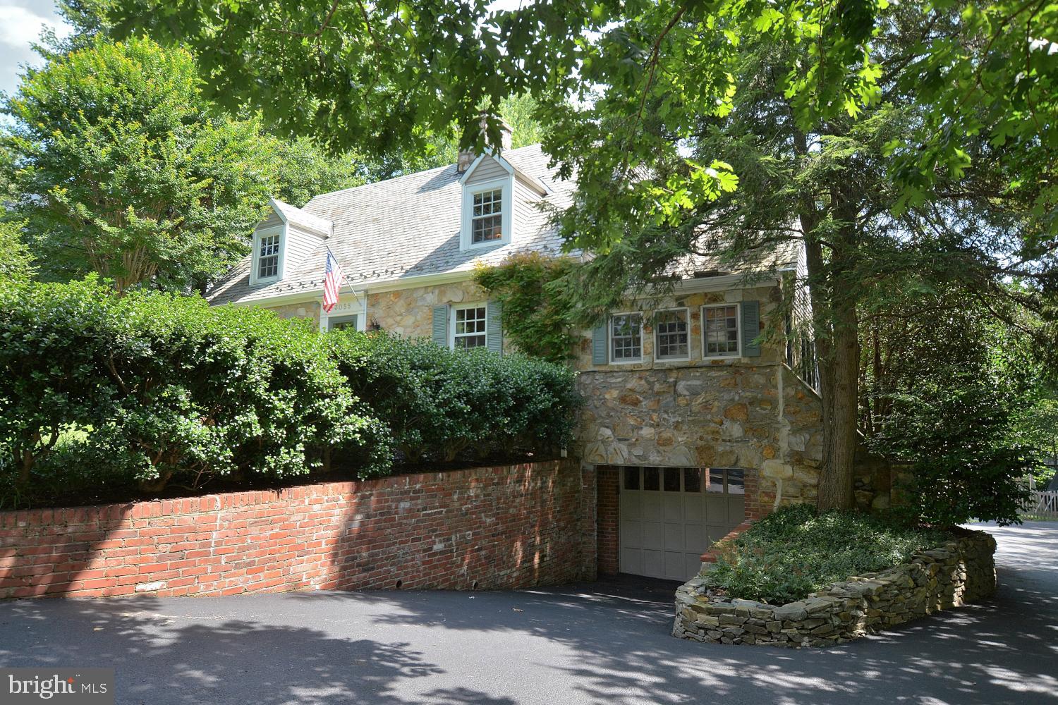 BELLEVUE FOREST - Residential