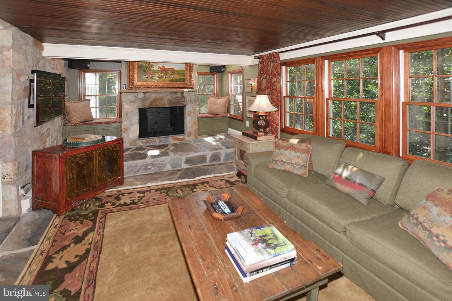 BELLEVUE FOREST - Residential