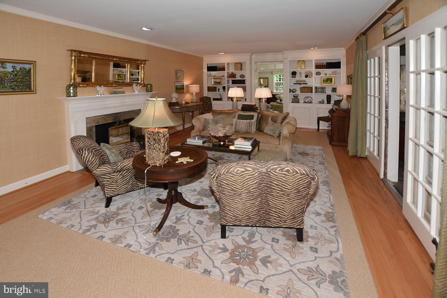 BELLEVUE FOREST - Residential