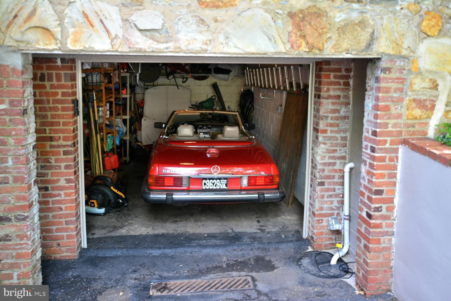 BELLEVUE FOREST - Residential