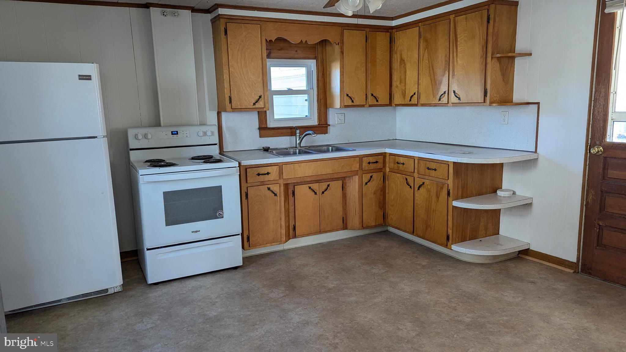 HOWARD - Residential