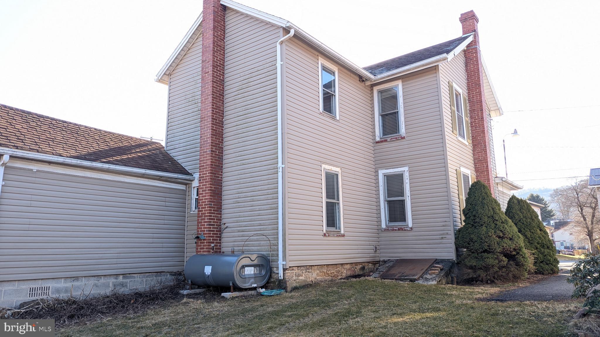 HOWARD - Residential