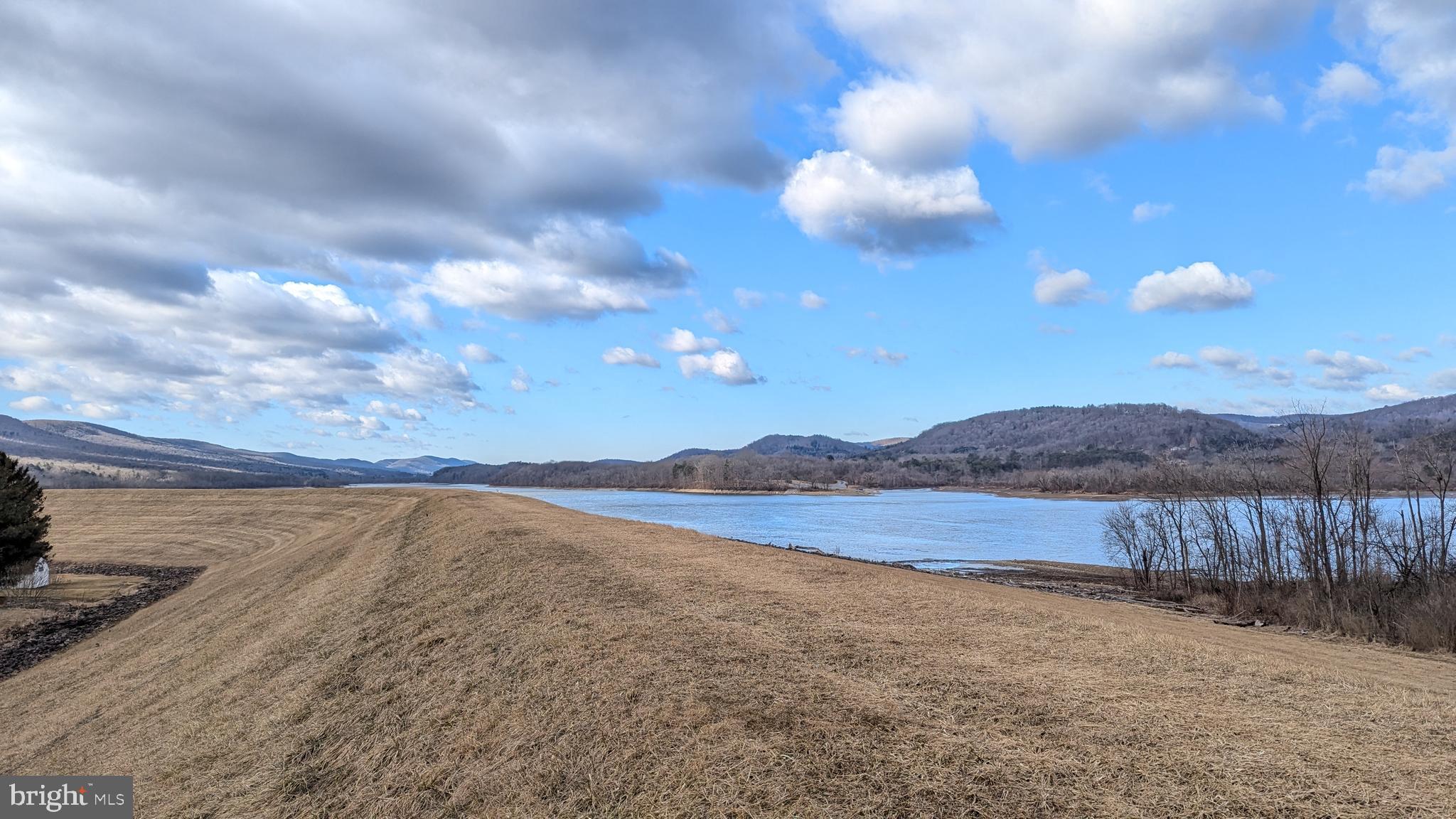 HOWARD - Residential