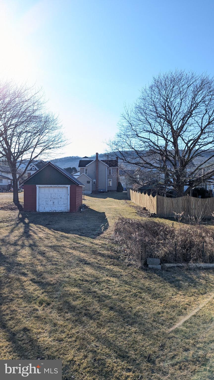 HOWARD - Residential