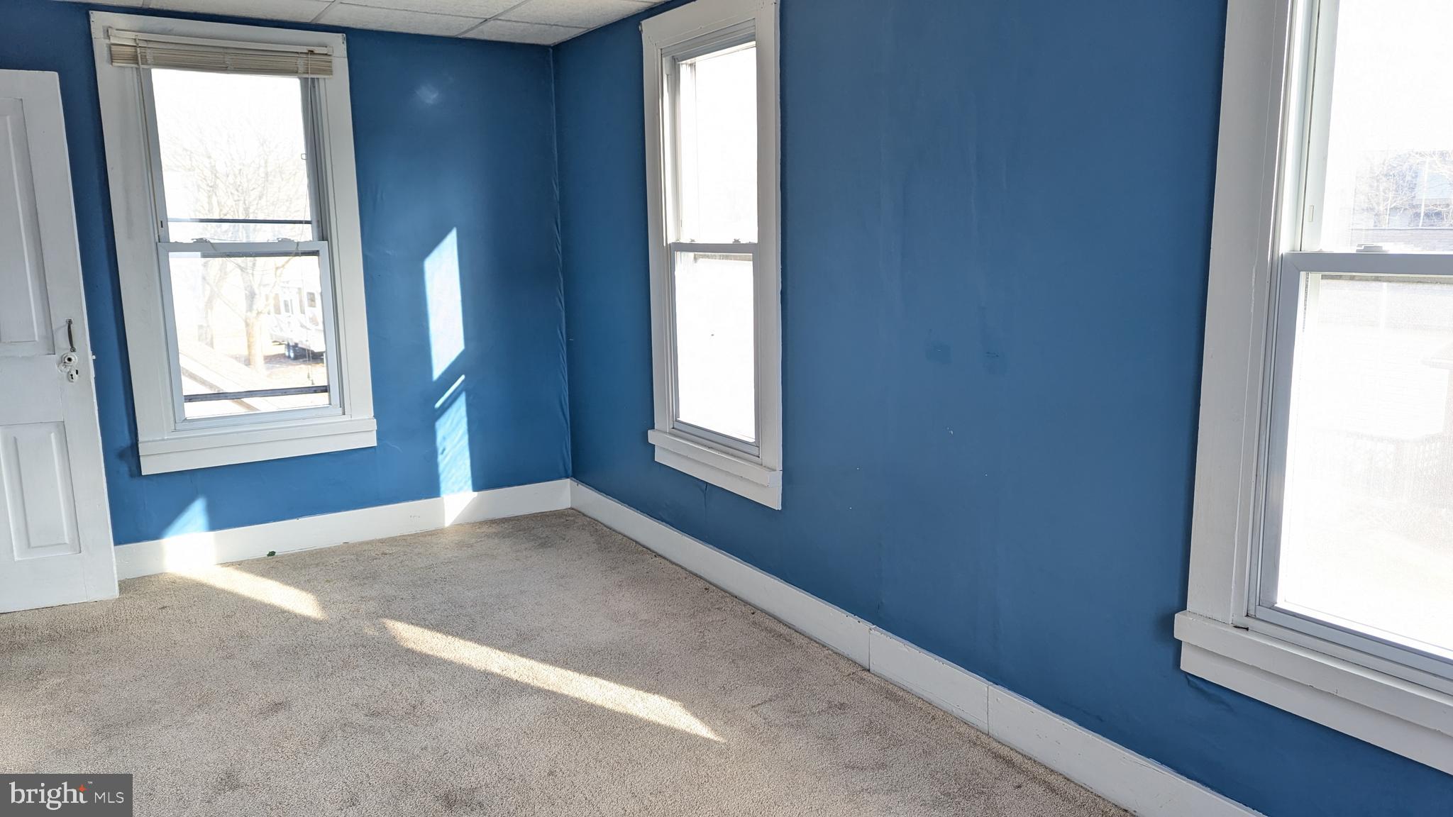 HOWARD - Residential