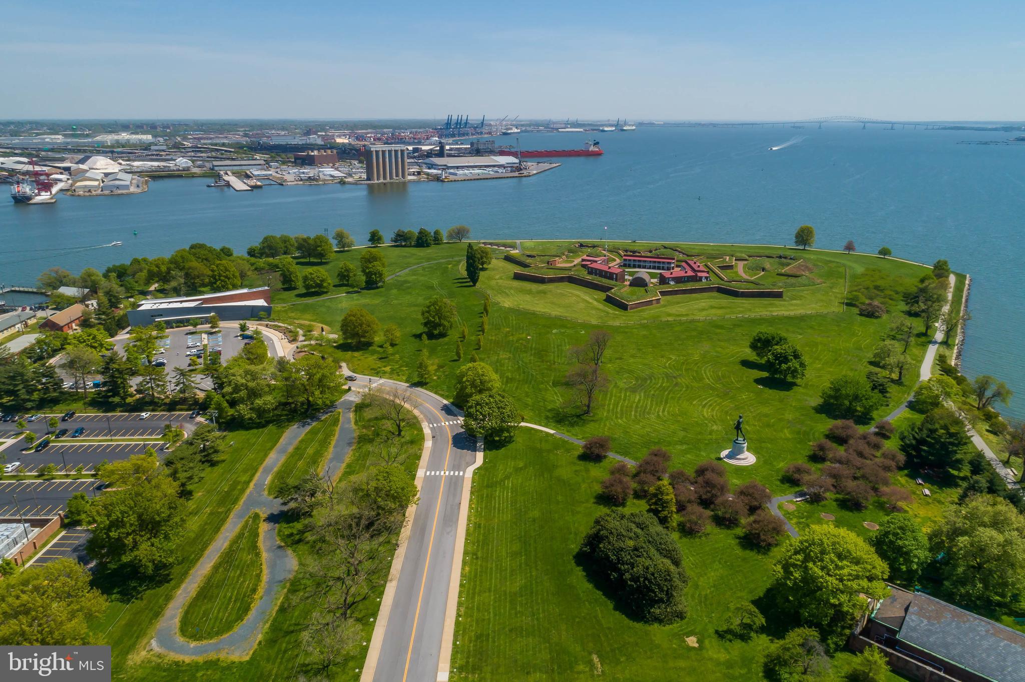 LOCUST POINT - Residential