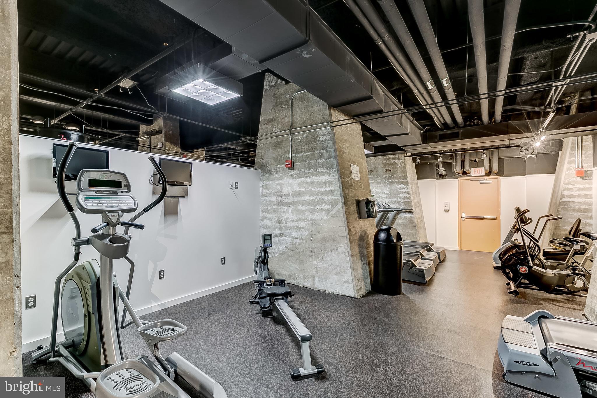 LOCUST POINT - Residential