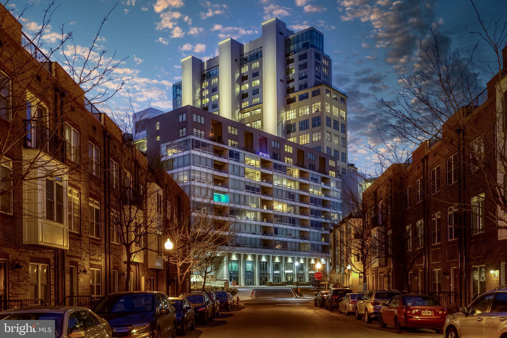 LOCUST POINT - Residential