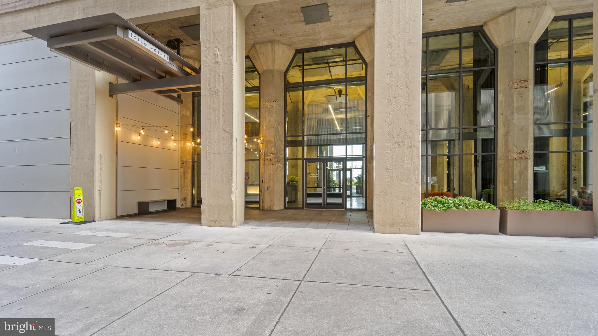 LOCUST POINT - Residential