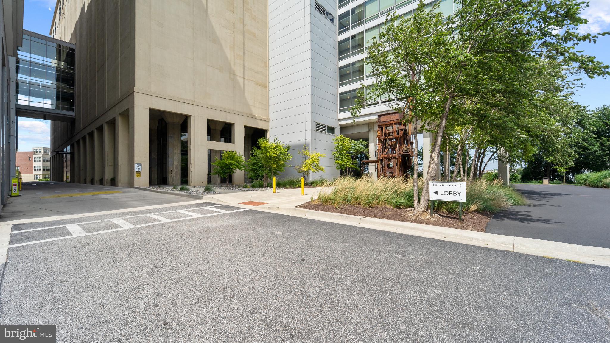 LOCUST POINT - Residential