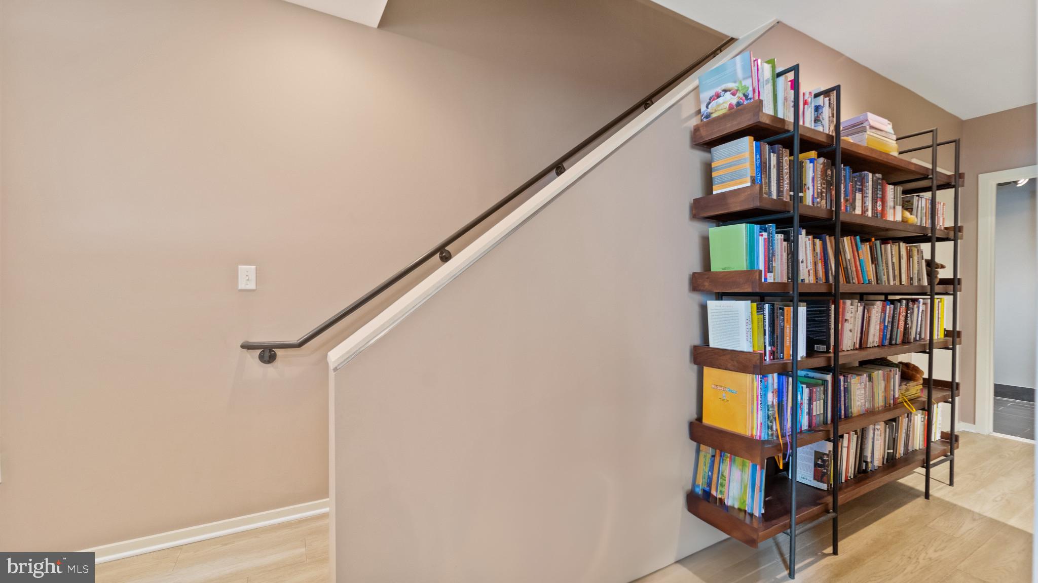 LOCUST POINT - Residential