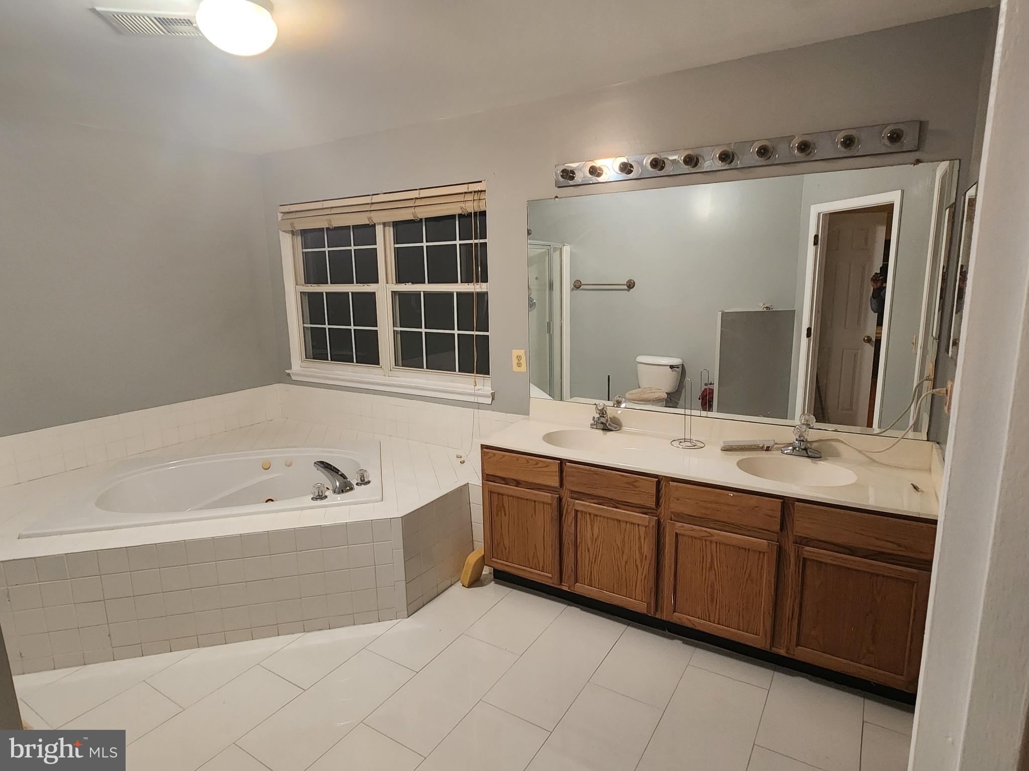 10203 THUNDERCLOUD COURT