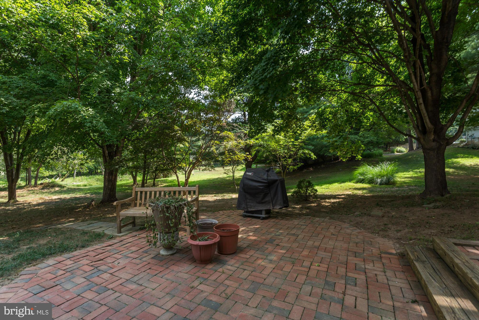 DERWOOD STATION - Residential