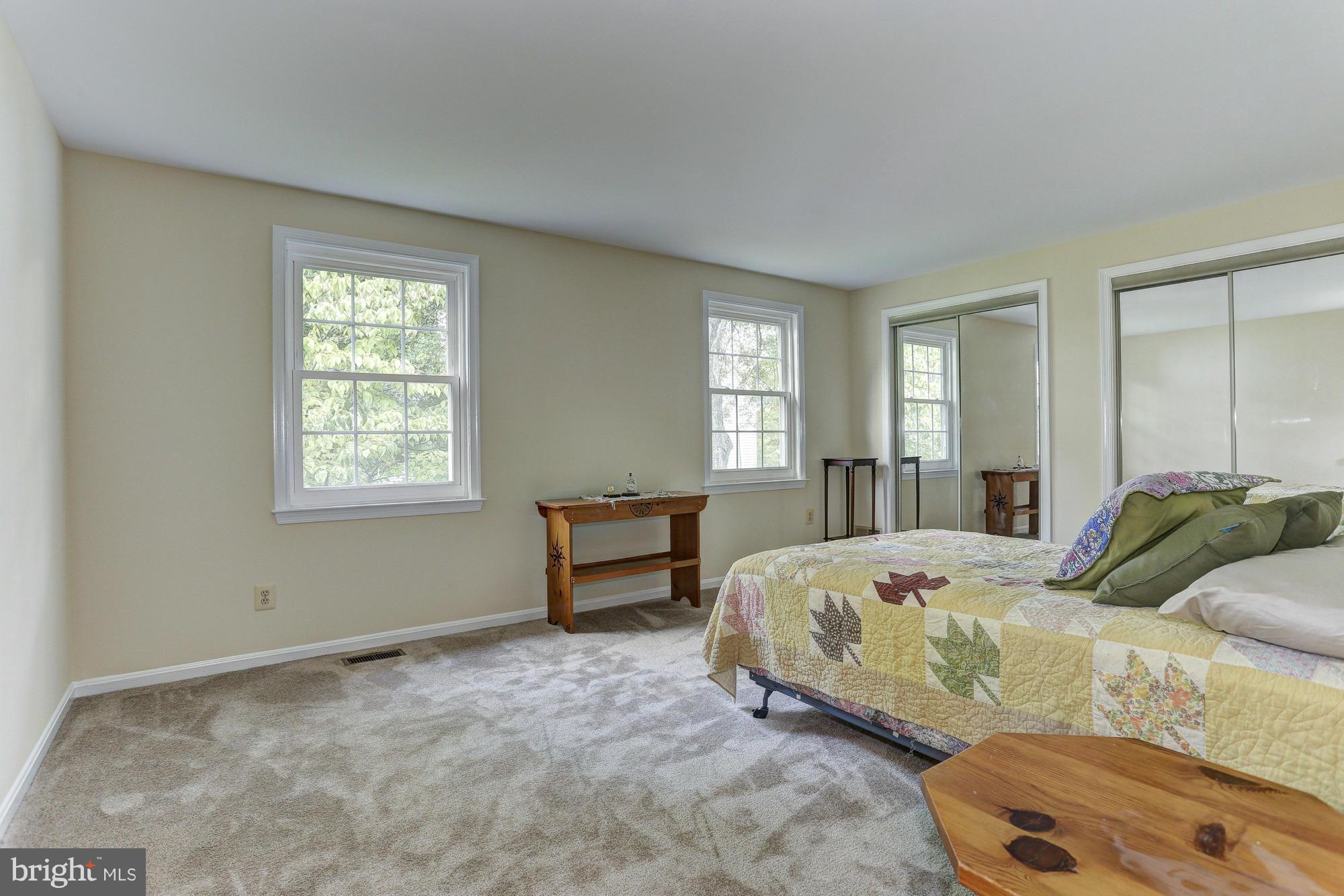 DERWOOD STATION - Residential