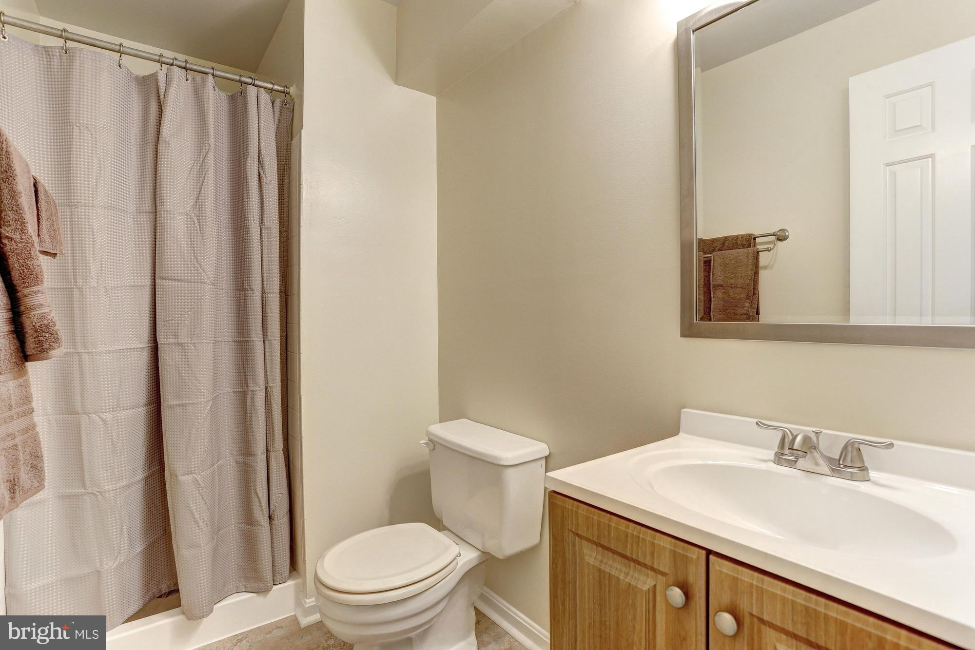 DERWOOD STATION - Residential