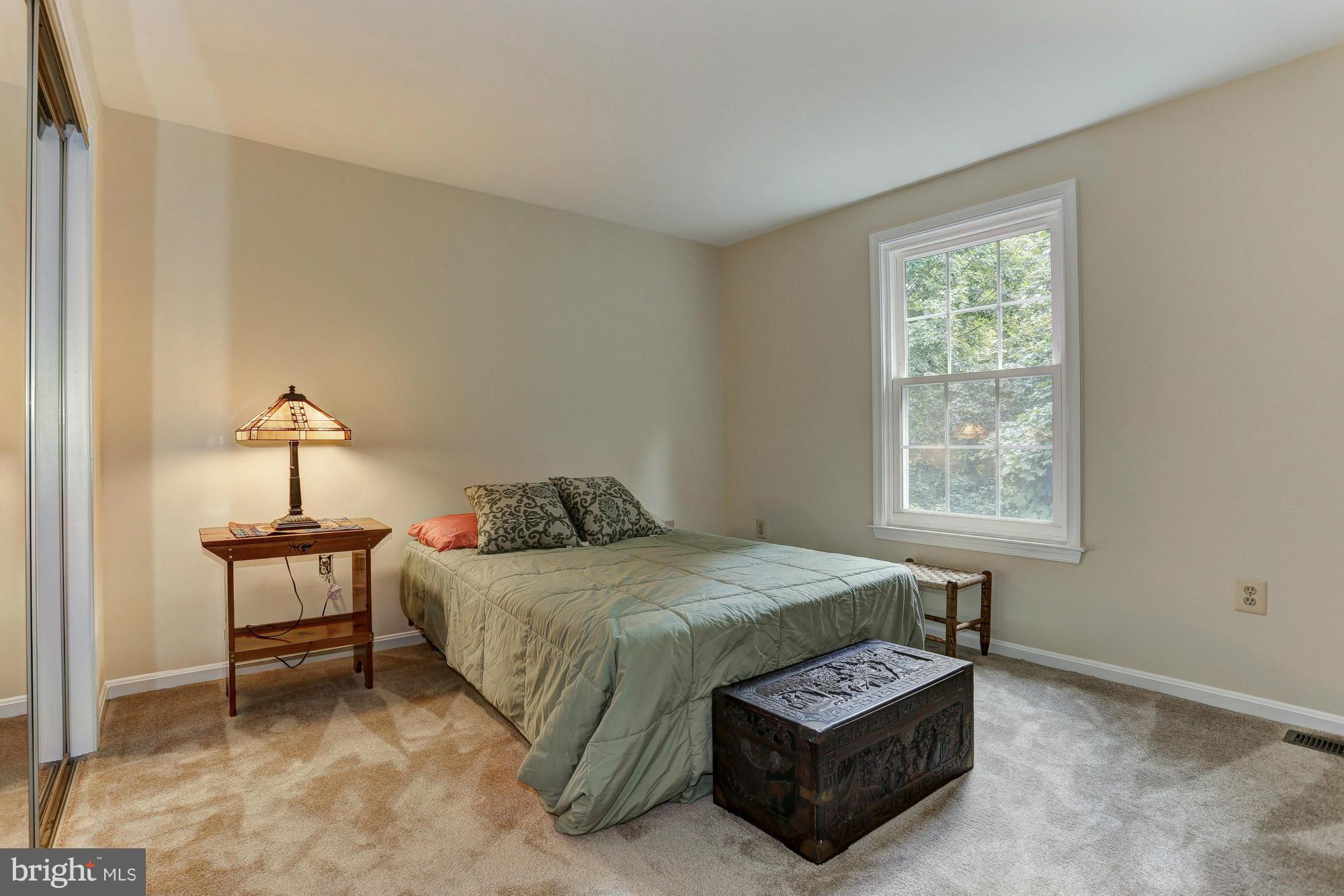 DERWOOD STATION - Residential