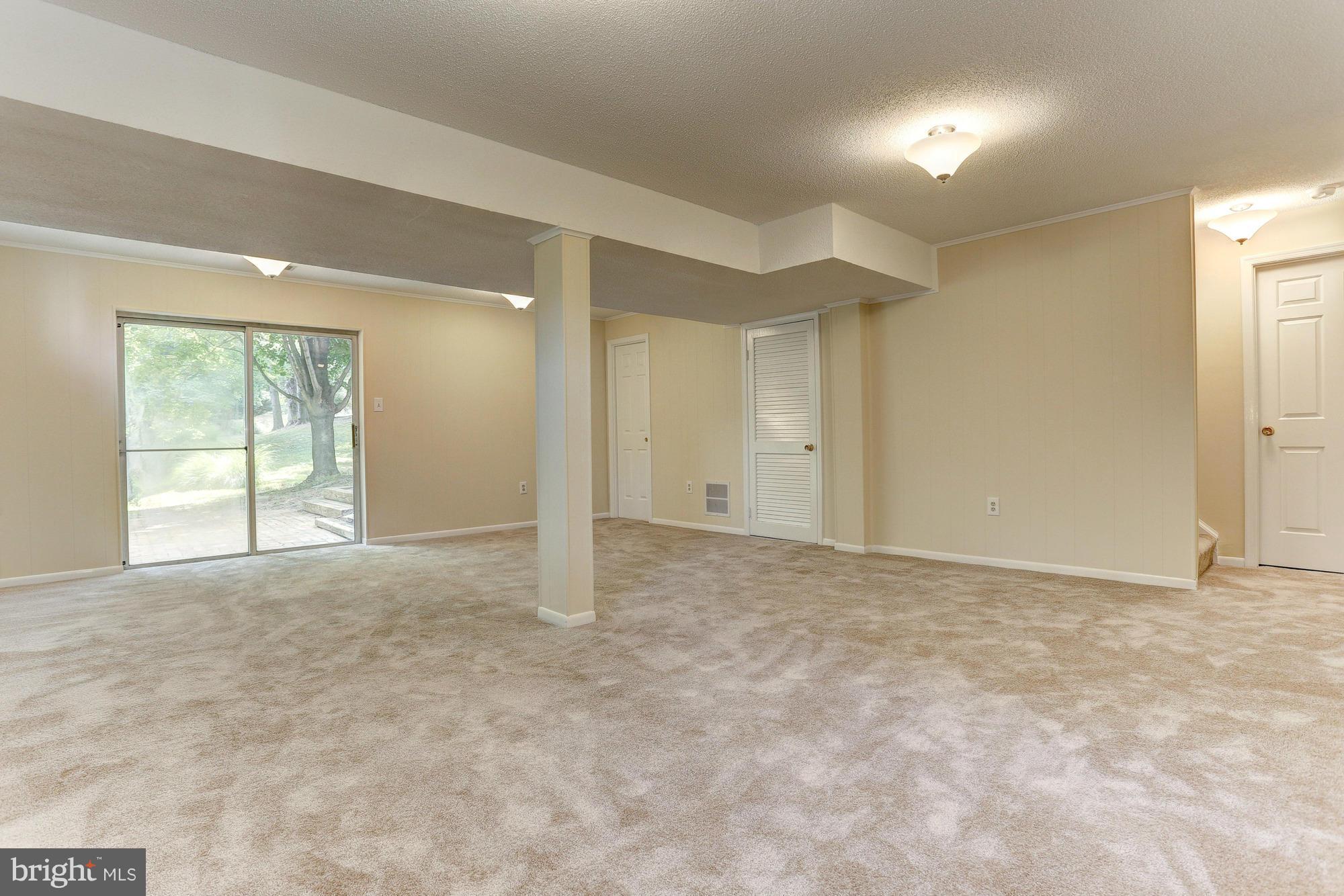 DERWOOD STATION - Residential