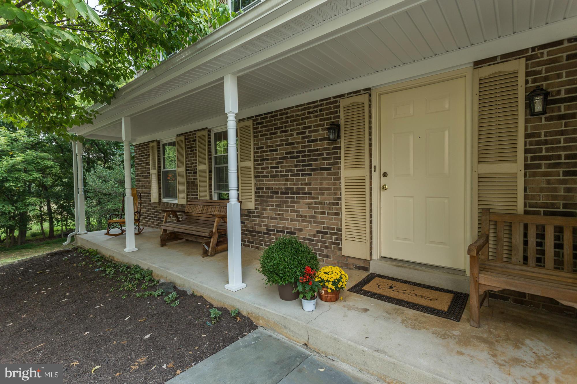 DERWOOD STATION - Residential