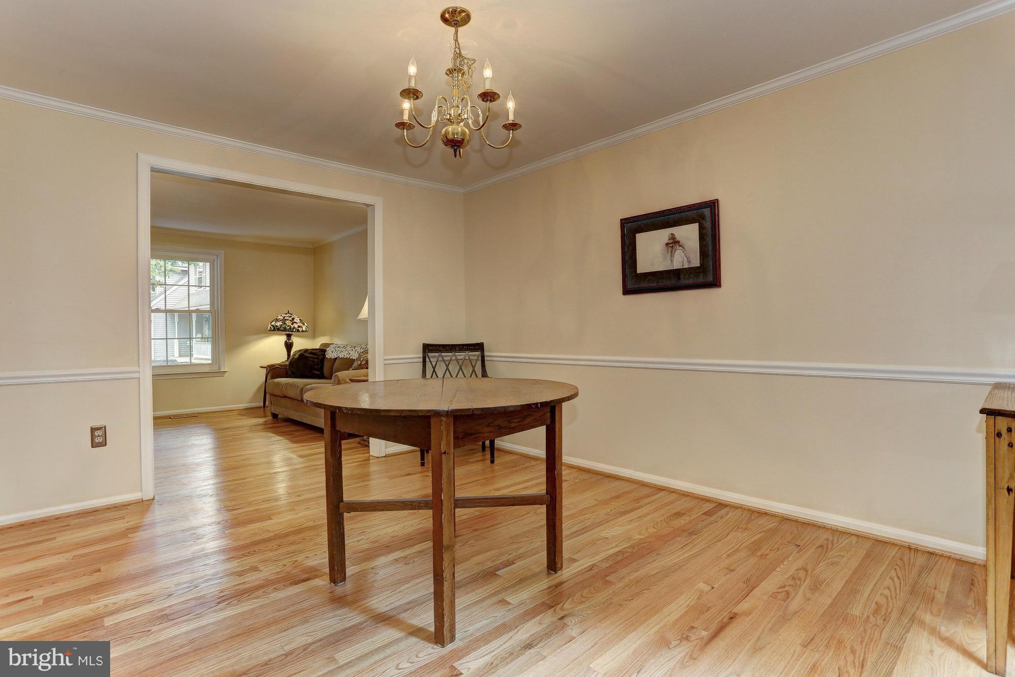 DERWOOD STATION - Residential