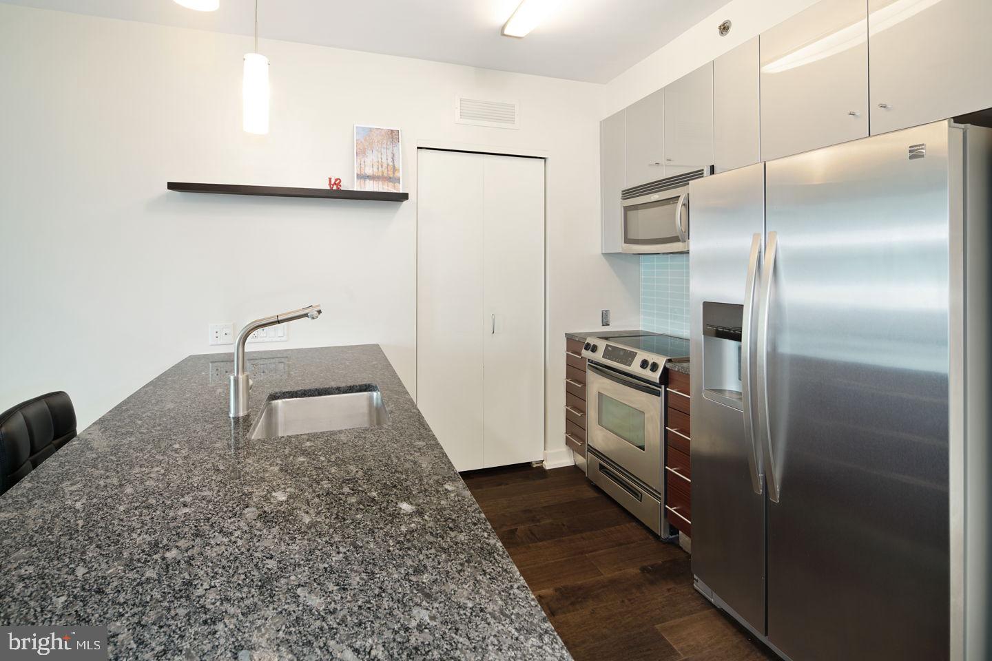 RITTENHOUSE SQUARE - Residential