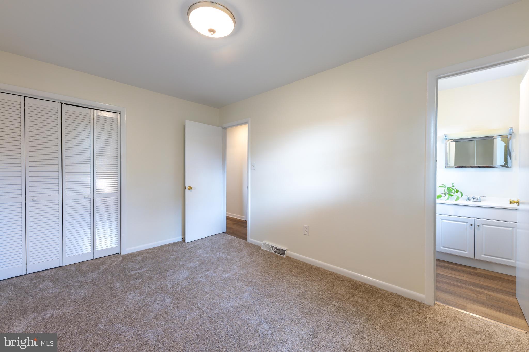 AVONDALE ACRES - Residential