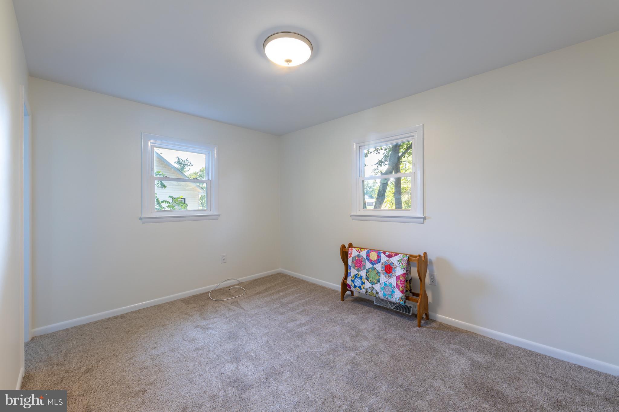 AVONDALE ACRES - Residential