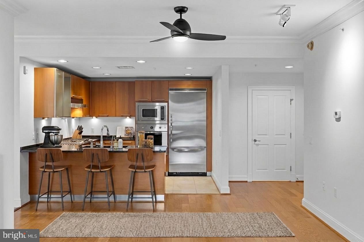 THE RITZ-CARLTON RESIDENCES - Residential