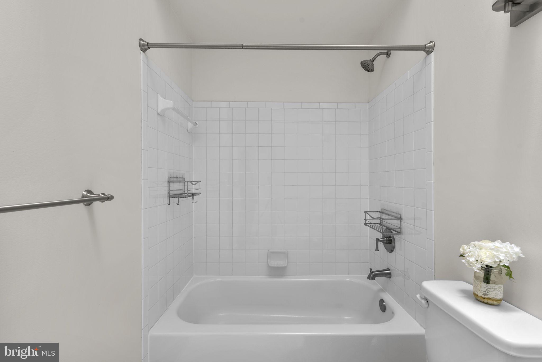 BRIDGEPORT CONDO PHASE 2 - Residential Lease