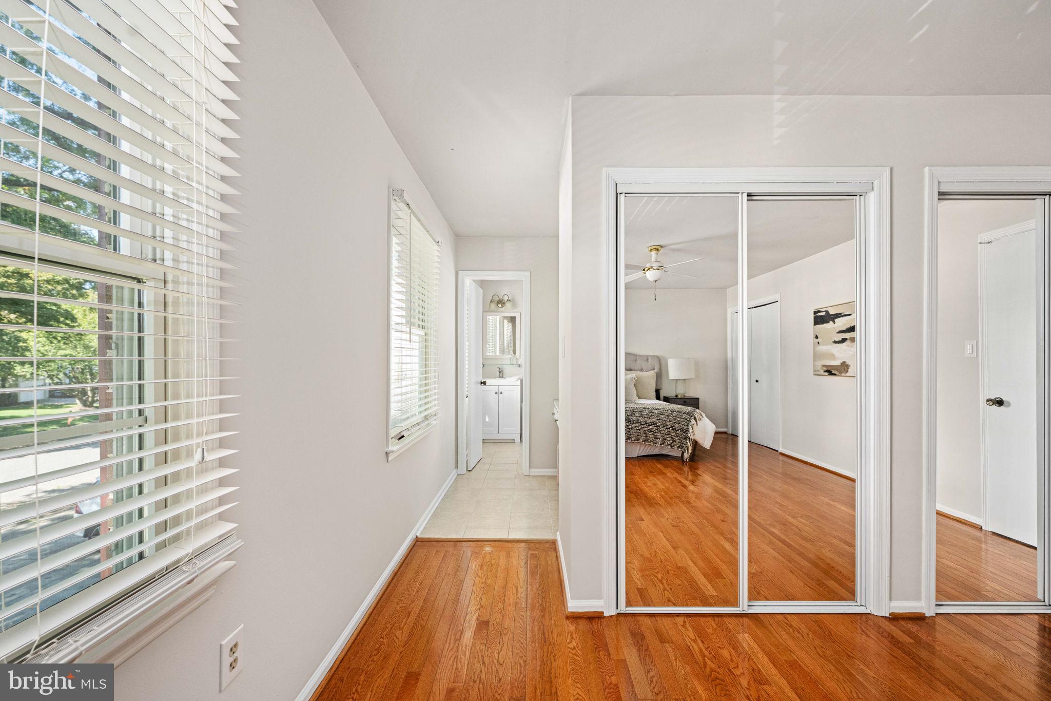 SIGNAL HILL - Residential