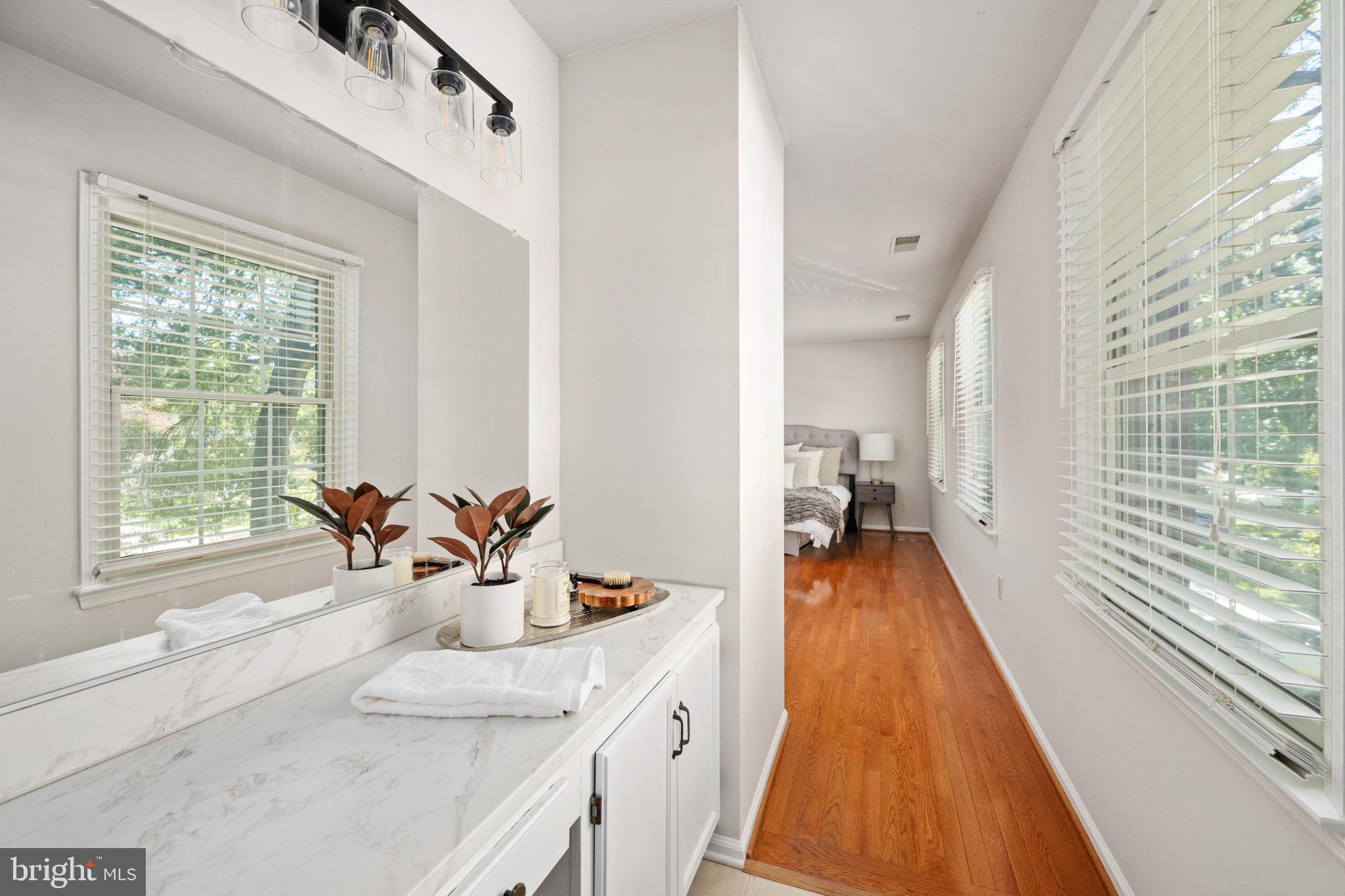 SIGNAL HILL - Residential