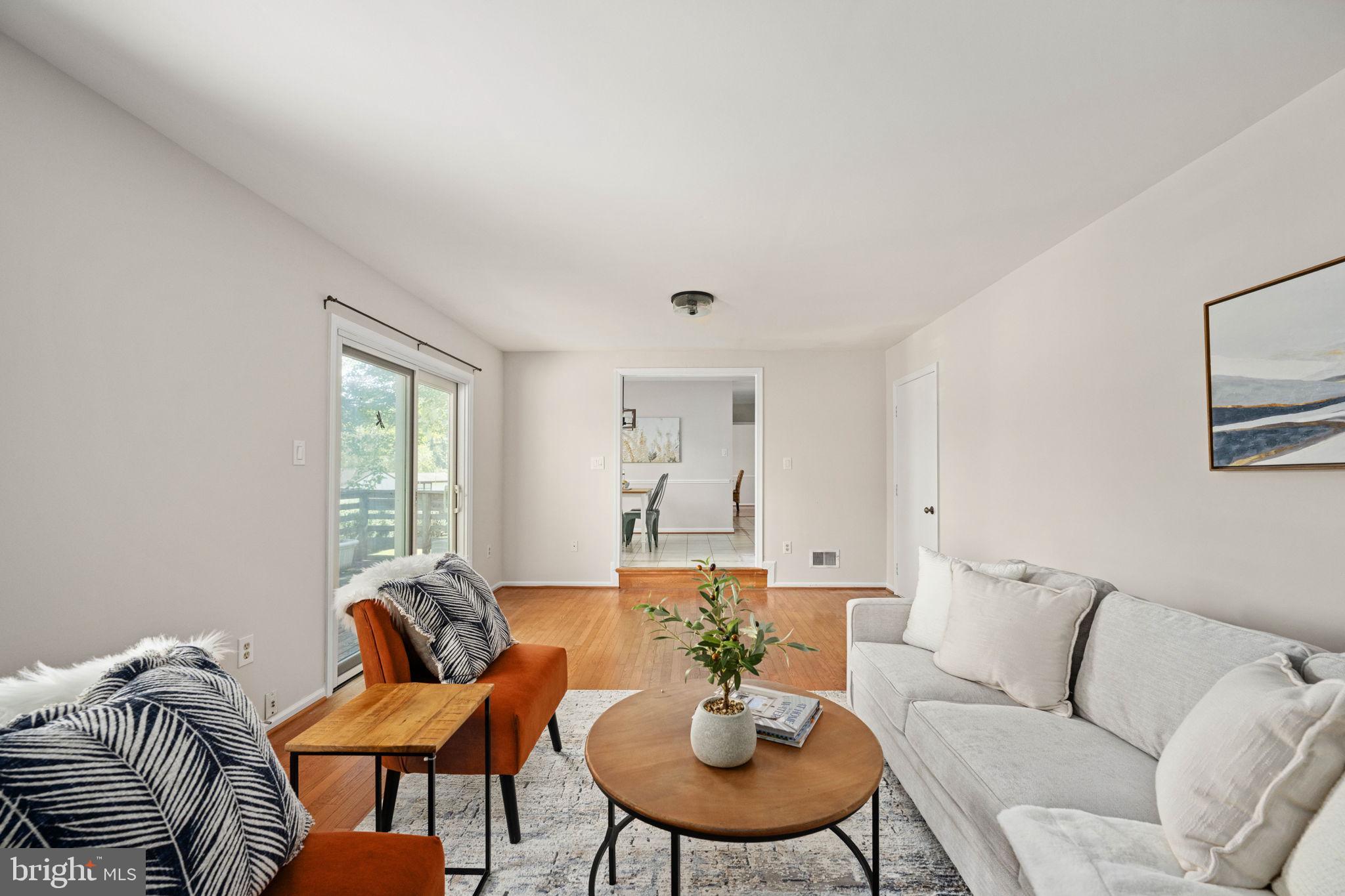 SIGNAL HILL - Residential