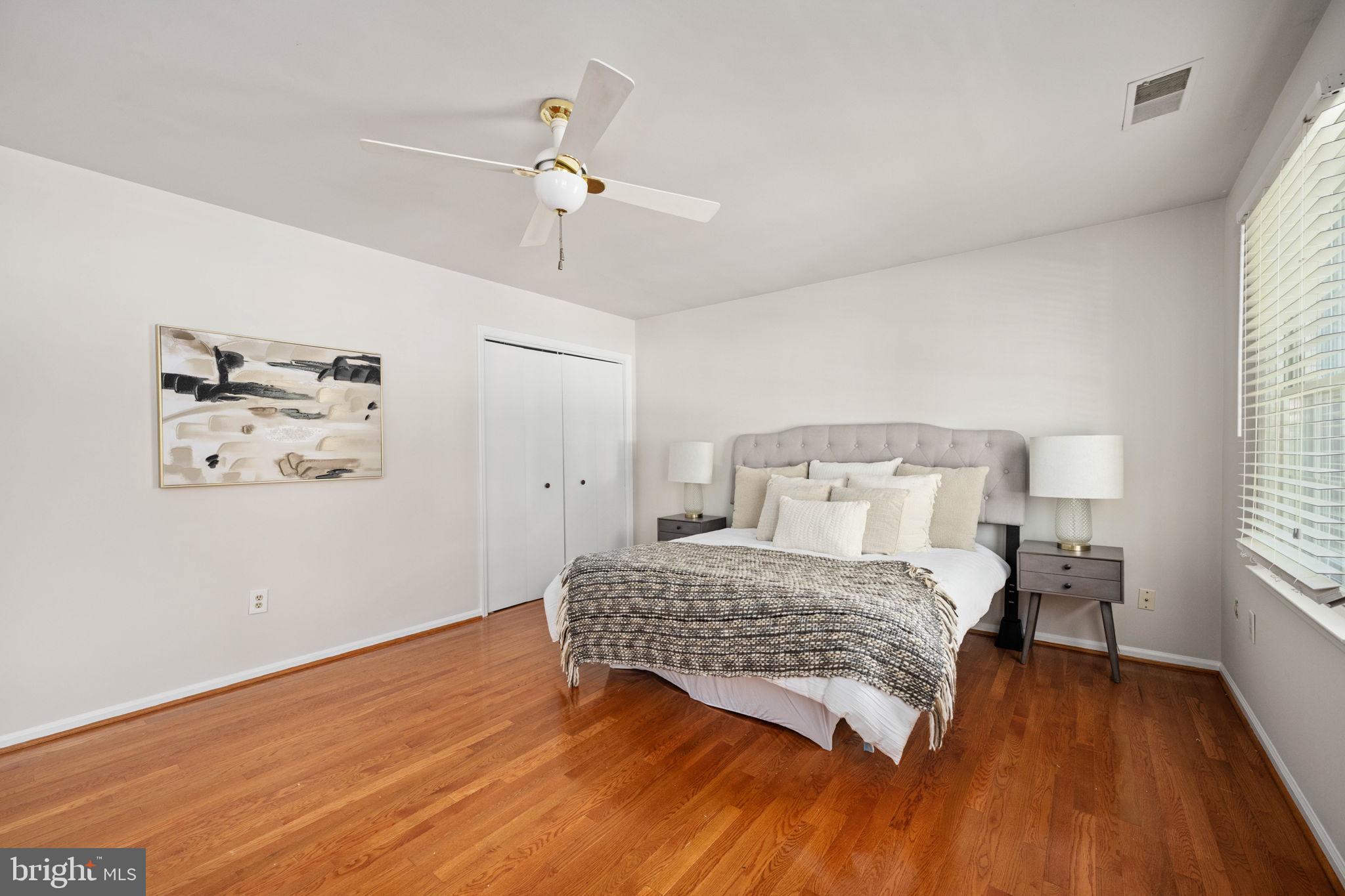 SIGNAL HILL - Residential