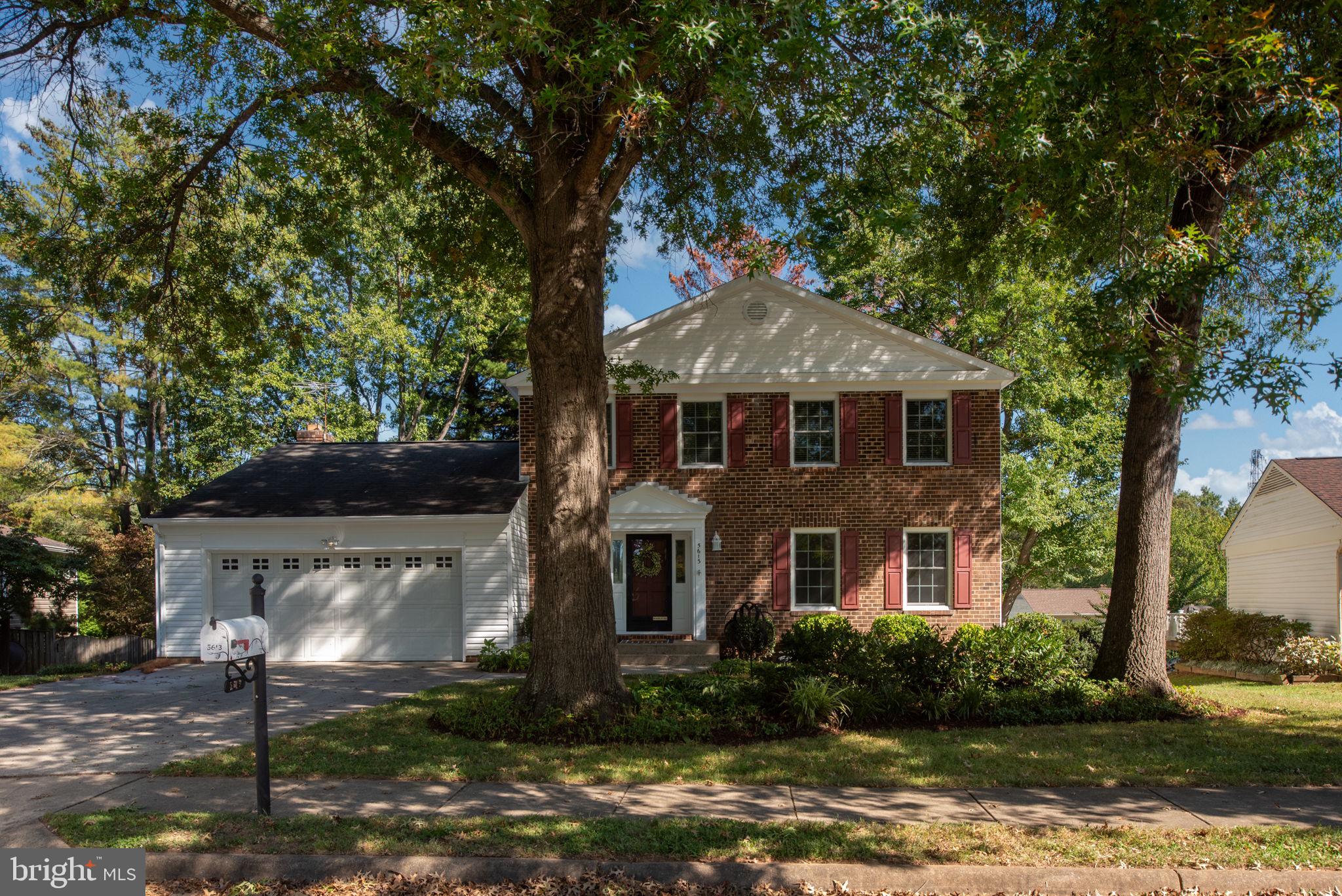 SIGNAL HILL - Residential