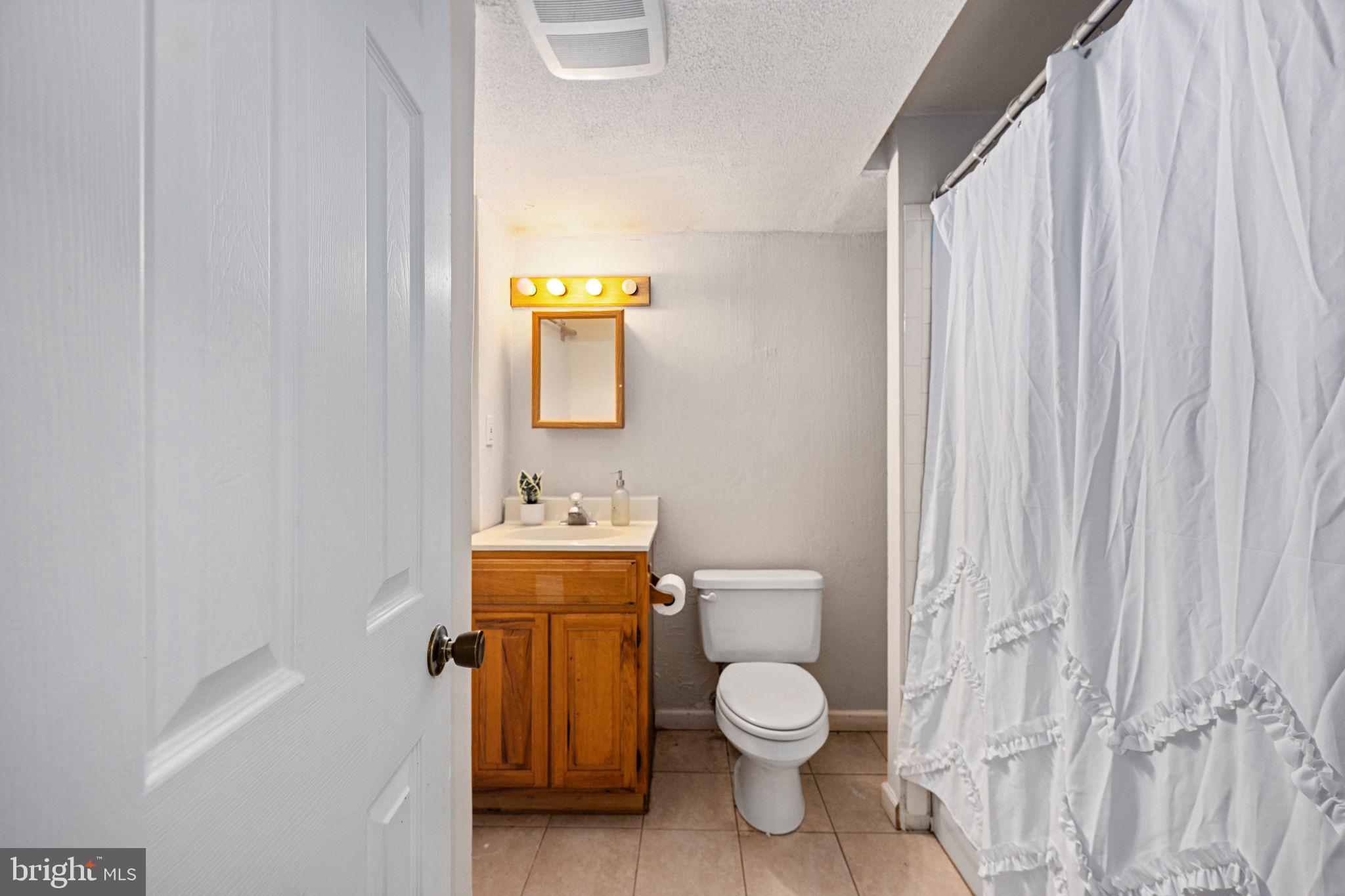 SIGNAL HILL - Residential