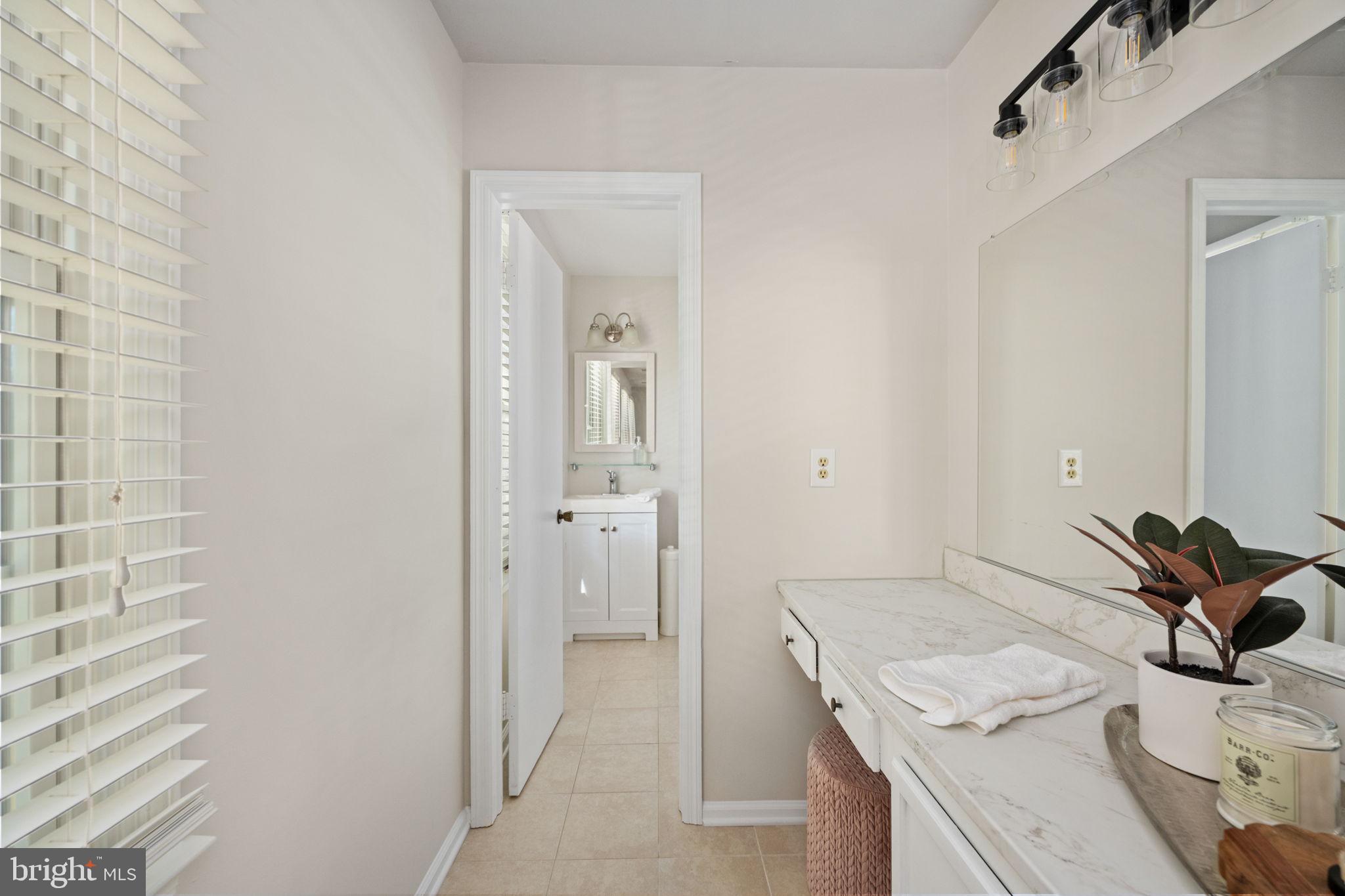 SIGNAL HILL - Residential