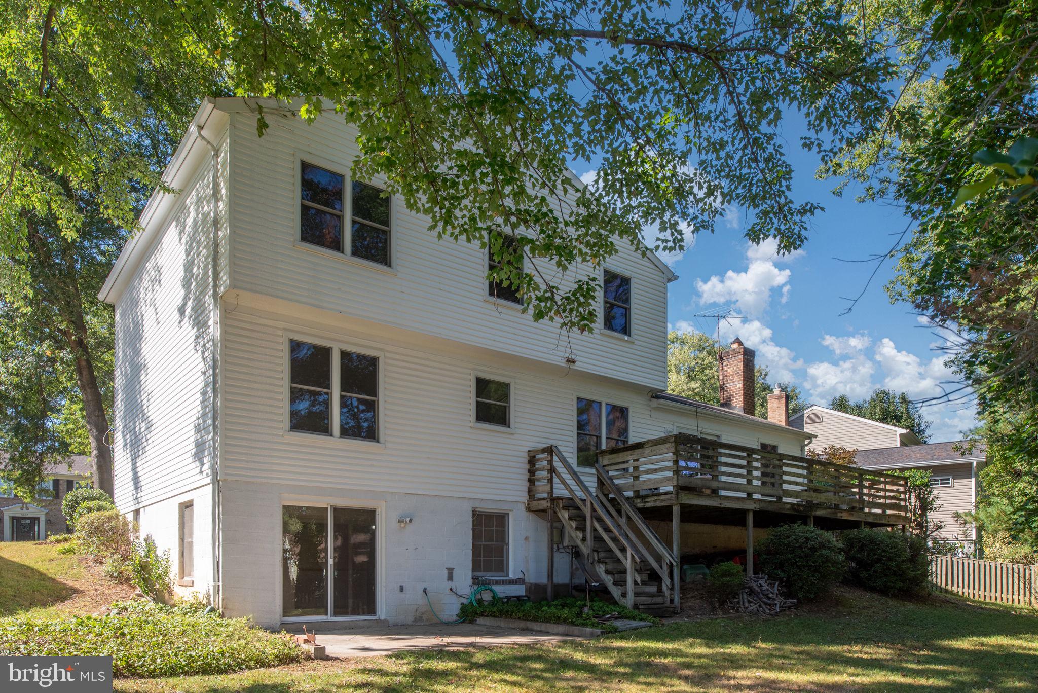 SIGNAL HILL - Residential