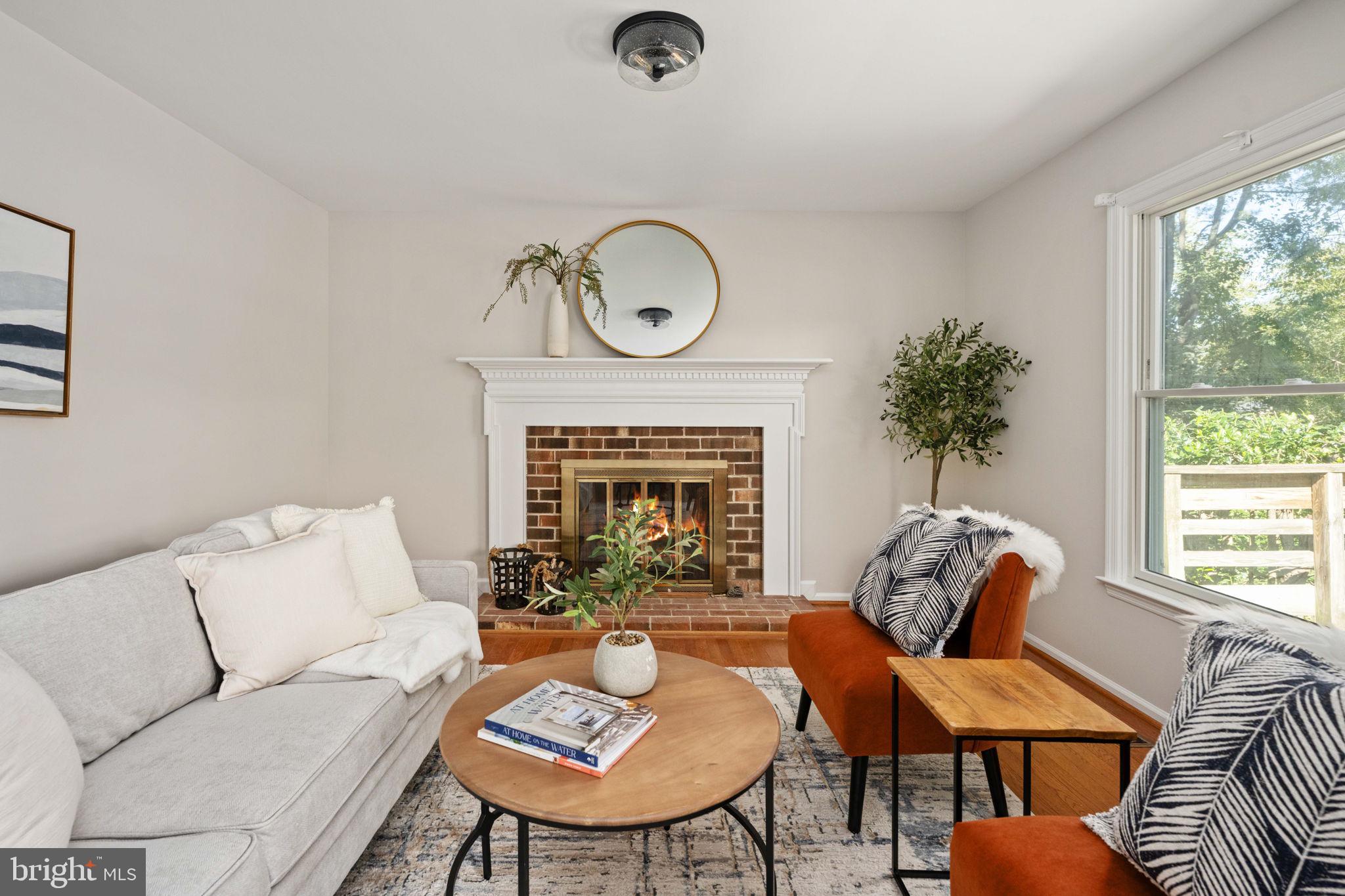 SIGNAL HILL - Residential