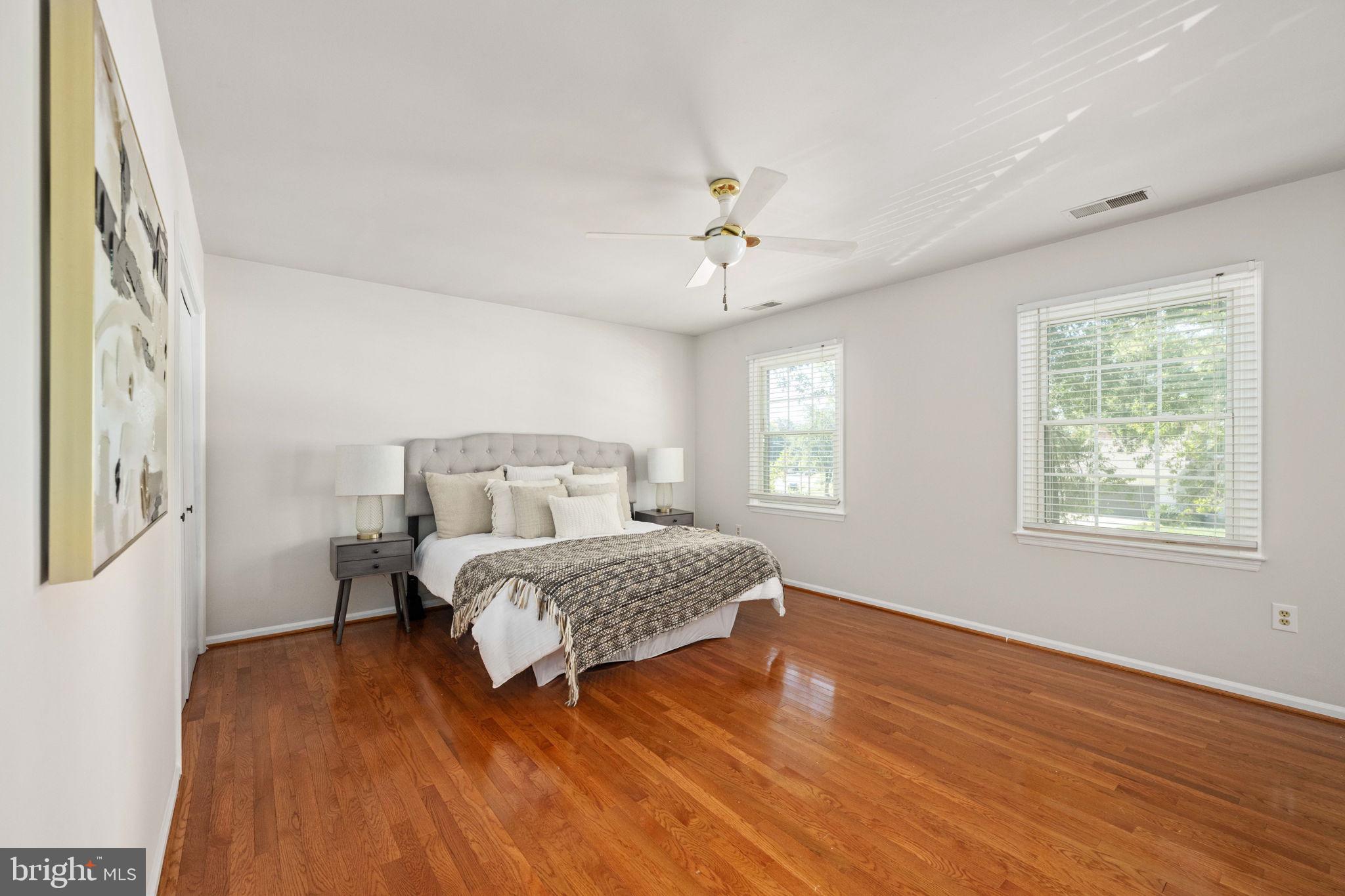 SIGNAL HILL - Residential