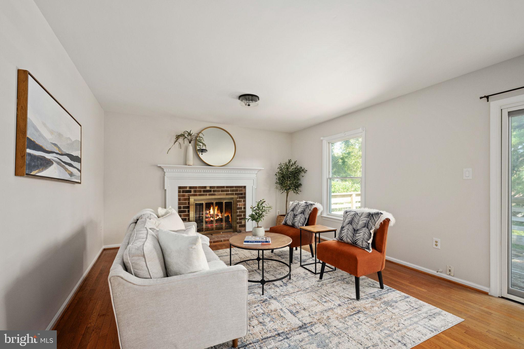 SIGNAL HILL - Residential