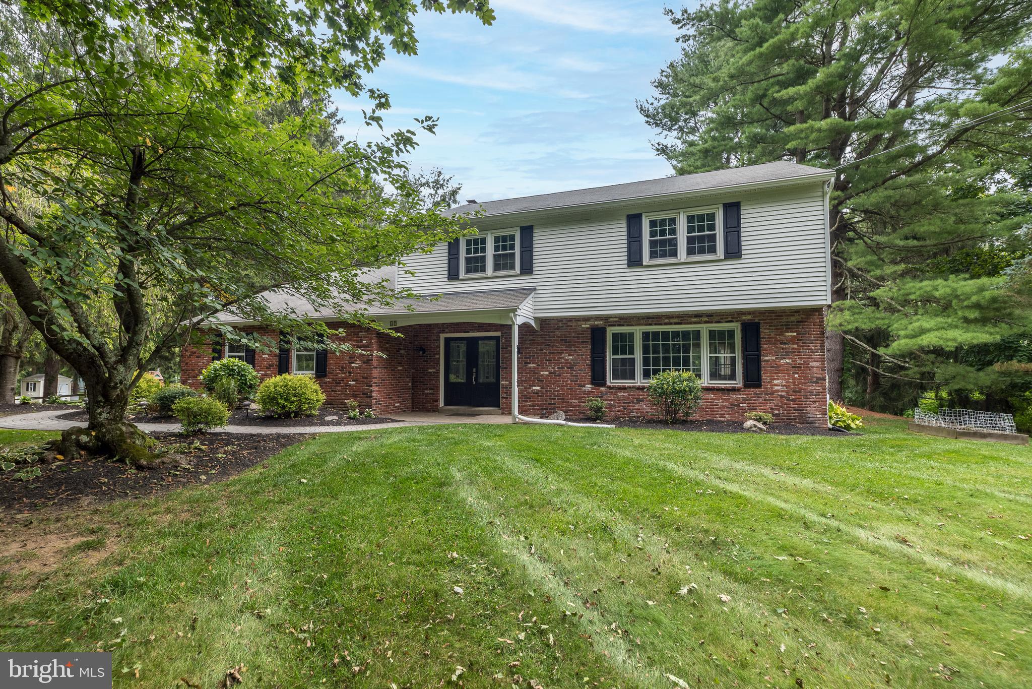 WOODS OF SANDY RID - Residential