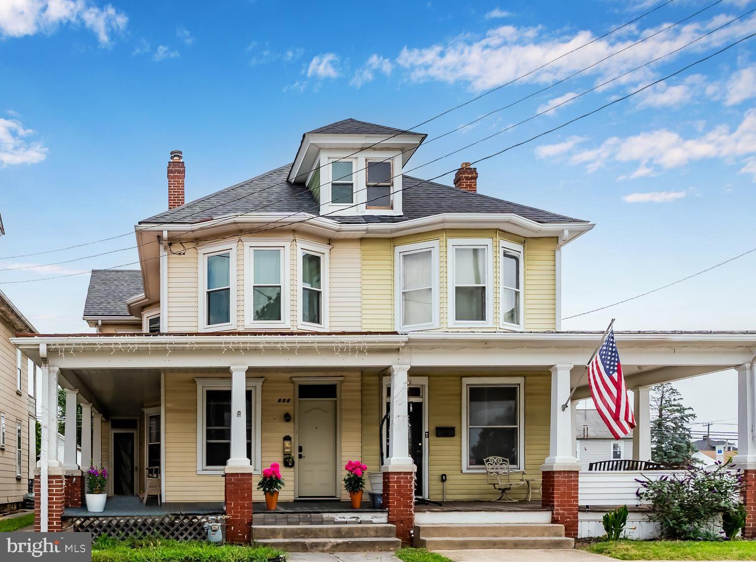 604 N RAILROAD STREET